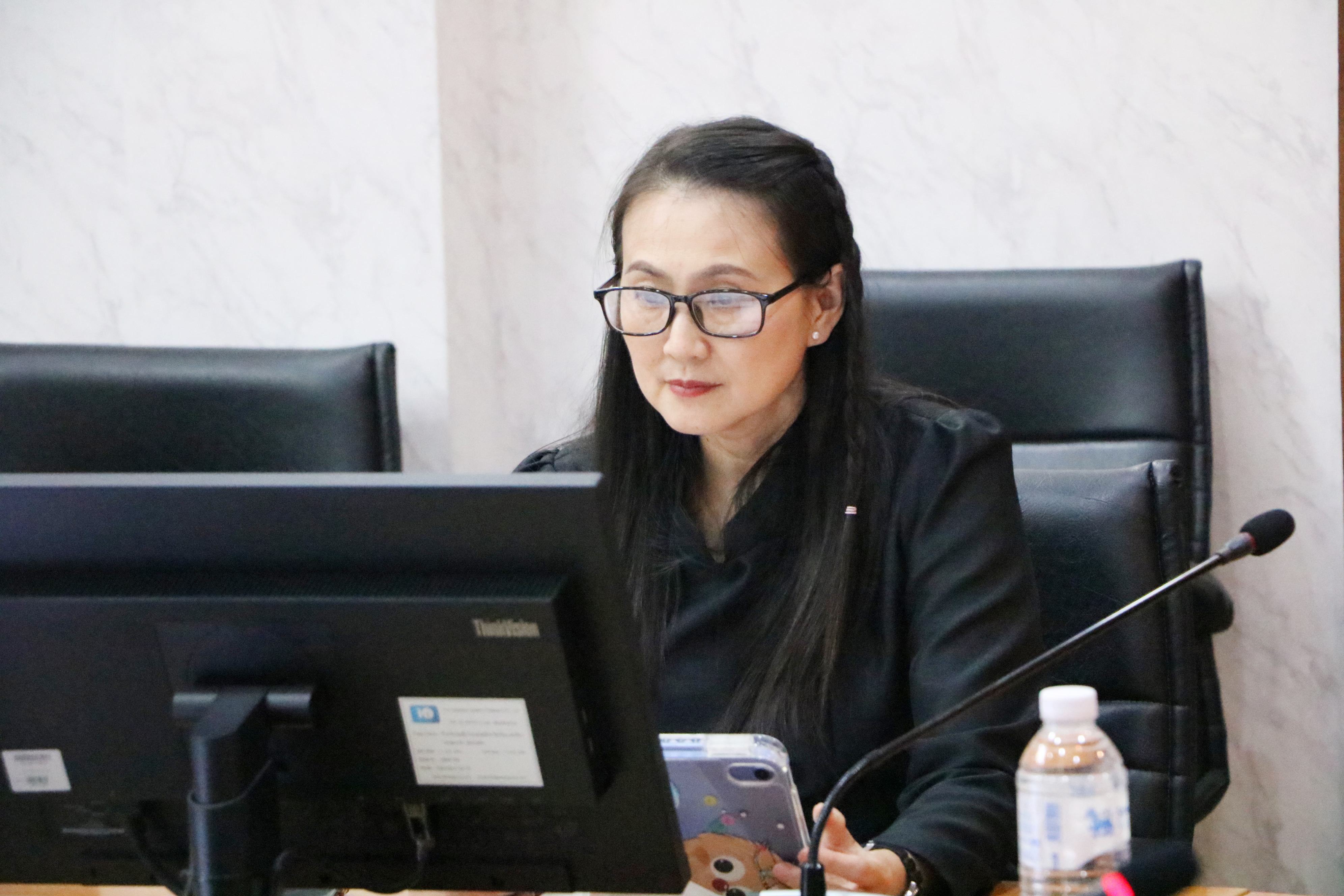 title - ส.ป.ก. ประชุมคณะทำงานกำหนดกรอบการประเมินผลการปฏิบัติราชการตามคำรับรองการปฏิบัติราชการระดับหน่วยงานของสำนักบริหารกองทุน และ ส.ป.ก. จังหวัด ประจำปีงบประมาณ พ.ศ. 2569 รอบที่ 1 